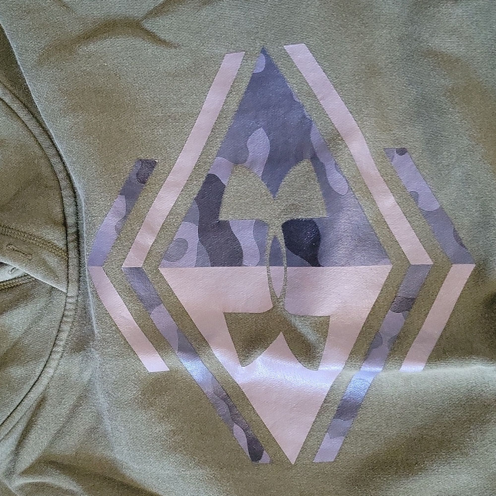 Under Armour olive green hooded sweatshirt medium - Picture 2 of 3